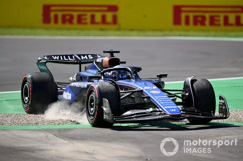 Alex Albon, Williams FW46, prend un virage