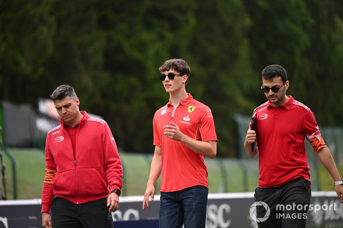 Oliver Bearman, kierowca rezerwowy, Ferrari i Haas F1 Team