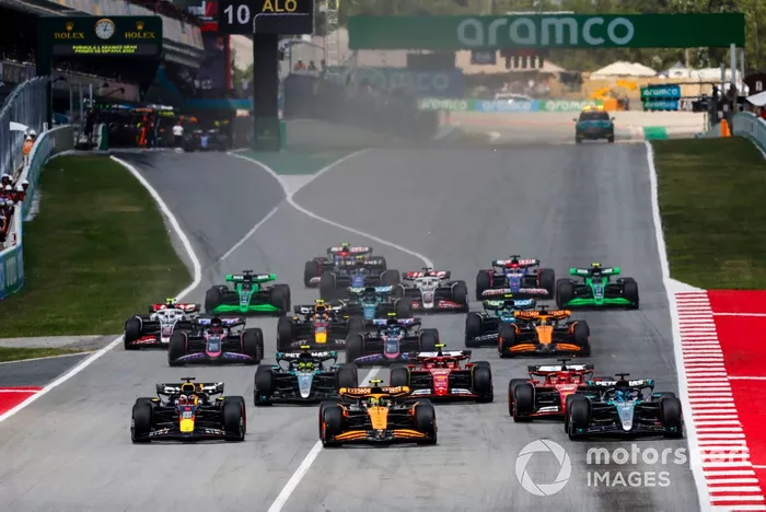 Lando Norris, McLaren MCL38, George Russell, Mercedes F1 W15, Max Verstappen, Red Bull Racing RB20, Charles Leclerc, Ferrari SF-24, Carlos Sainz, Ferrari SF-24, Lewis Hamilton, Mercedes F1 W15.