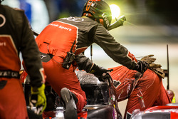 #8 Audi Sport Team Joest Audi R18: Lucas di Grassi, Loic Duval, Oliver Jarvis