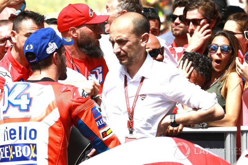 Андреа Довіціозо, Ducati Team, Клаудіо Доменікале, генеральний директор Ducati