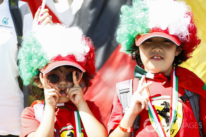 Ferrari fans