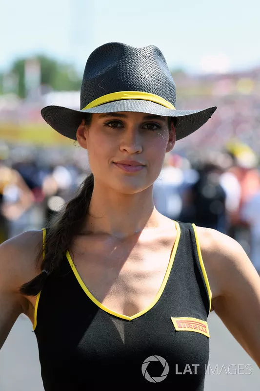 Grid girl