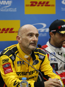 Conférence de presse : Gabriele Tarquini, LADA Sport Rosneft, Lada Vesta