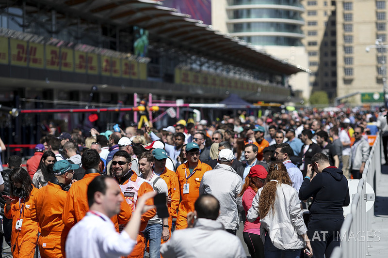 Fans di pit lane