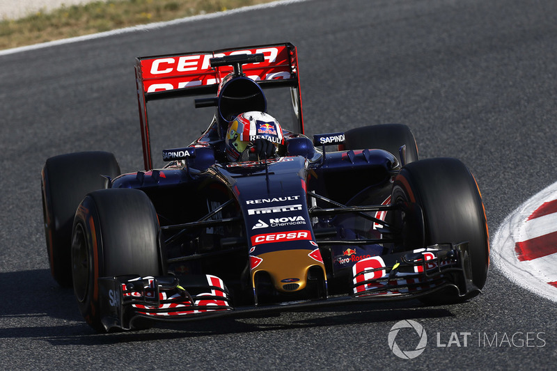 2015. Toro Rosso STR10 Renault