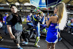 Valentino Rossi, Yamaha Factory Racing with a grid girl