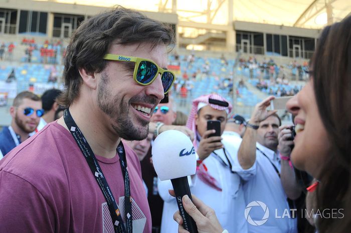Fernando Alonso con Louise Beckett