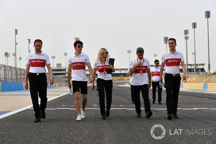 Charles Leclerc, Sauber y Ruth Buscombe, estratega de Sauber
