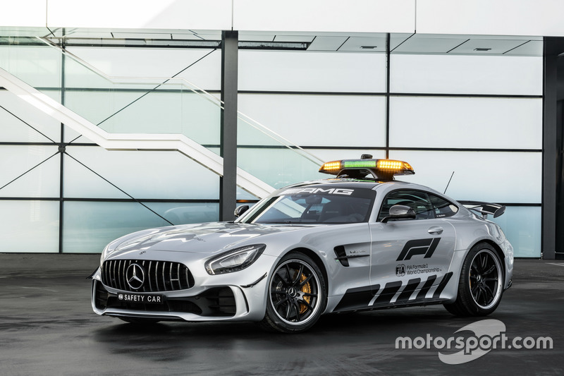 Машина безпеки Ф1 2018 року - Mercedes-AMG GT R