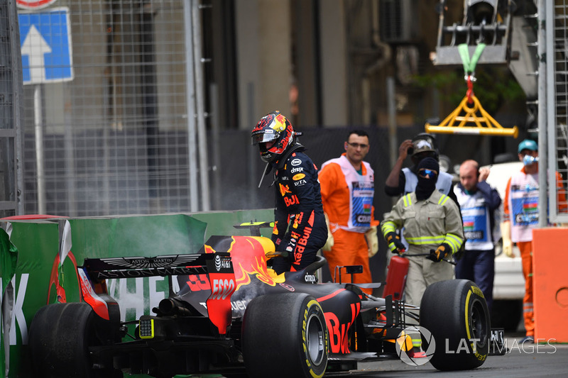 Max Verstappen, Red Bull Racing RB14 kaza