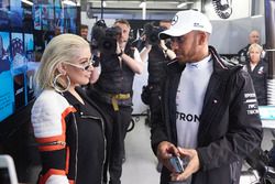 Singer Christina Aguilera in the Mercedes garage with Lewis Hamilton, Mercedes AMG F1