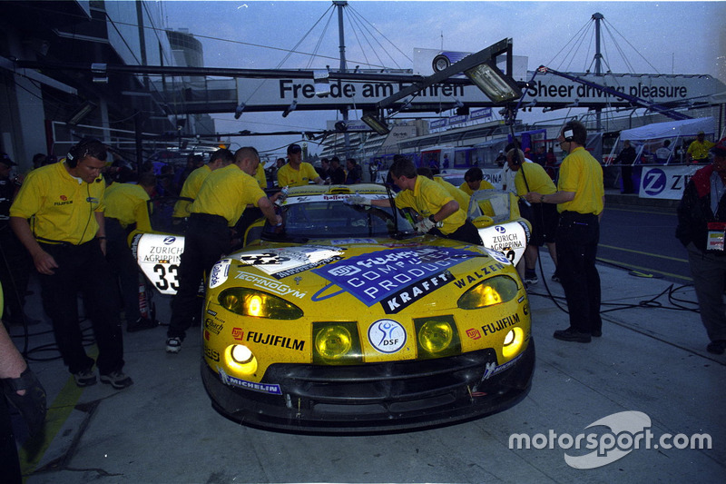 2001: Педро Лами, Петер Цаковски, Михаэль Бартельс – Chrysler Viper GTS-R