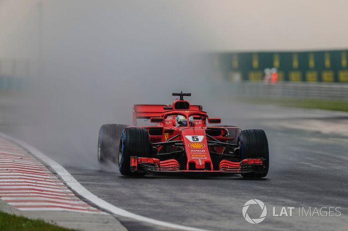 4: Sebastian Vettel, Ferrari SF71H, 1'36.210