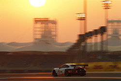 #86 Gulf Racing, Porsche 911 RSR: Michael Wainwright, Adam Carroll, Ben Barker