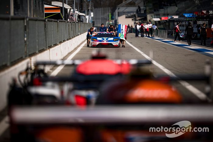 #67 Ford Chip Ganassi Racing Ford GT: Andy Priaulx, Harry Tincknell