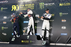 Подіум: переможець гонки Маттіас Екстрьом, EKS, Audi S1 EKS RX Quattro, друге місце Себастьян Льоб,