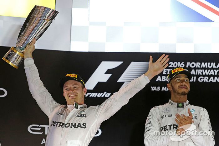 Podio: ganador de la carrera Lewis Hamilton, Mercedes AMG F1, segundo lugar Nico Rosberg, Mercedes AMG F1