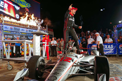 Race winner Will Power, Team Penske Chevrolet