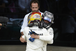 Race winner Lewis Hamilton, Mercedes AMG F1, celebrates in Parc Ferme, Valtteri Bottas, Mercedes AMG F1 W08