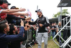 Sergio Perez, Sahara Force India F1 dans la fanzone Sahara Force India F1 Team au Woodlands Campsite