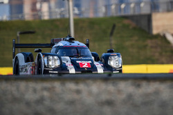 #2 Porsche Team Porsche 919 Hybrid: Romain Dumas, Neel Jani, Marc Lieb