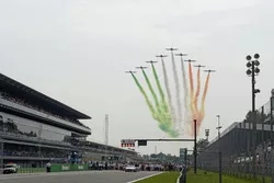 Air display over the grid