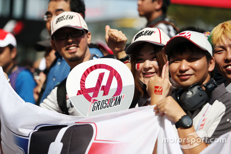 Romain Grosjean, Haas F1 Team fans