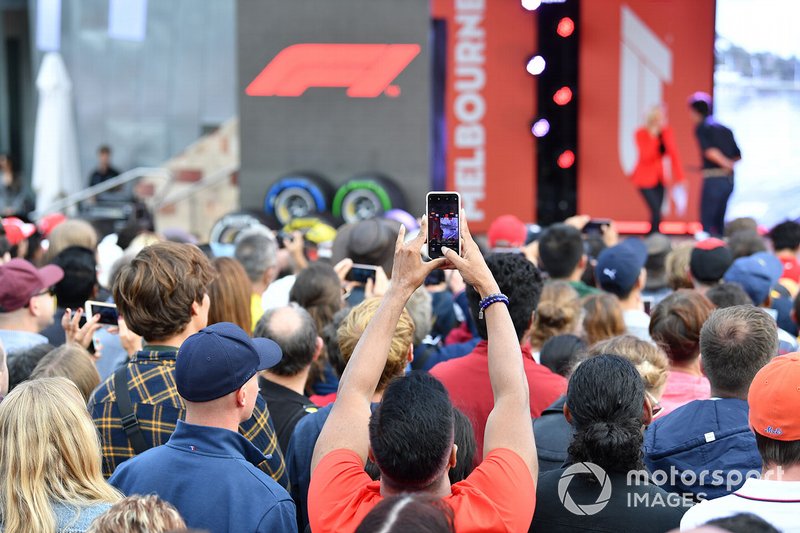 Tifosi all'evento a Federation Square