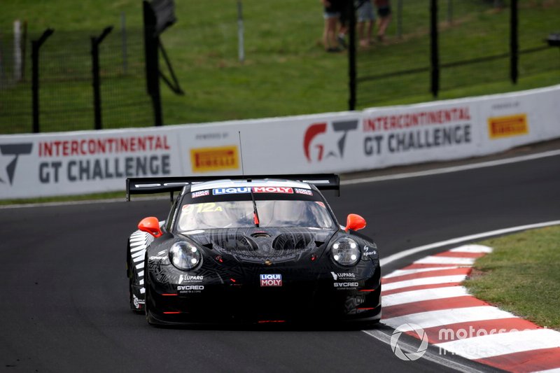 #912 EBM Porsche 911 GT3-R: Dirk Werner, Dennis Olsen, Matt Campbell