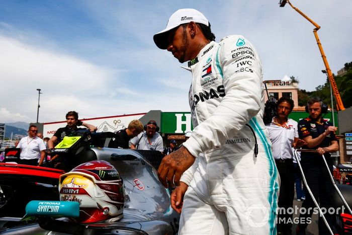 Ganador de la pole Lewis Hamilton, Mercedes AMG F1