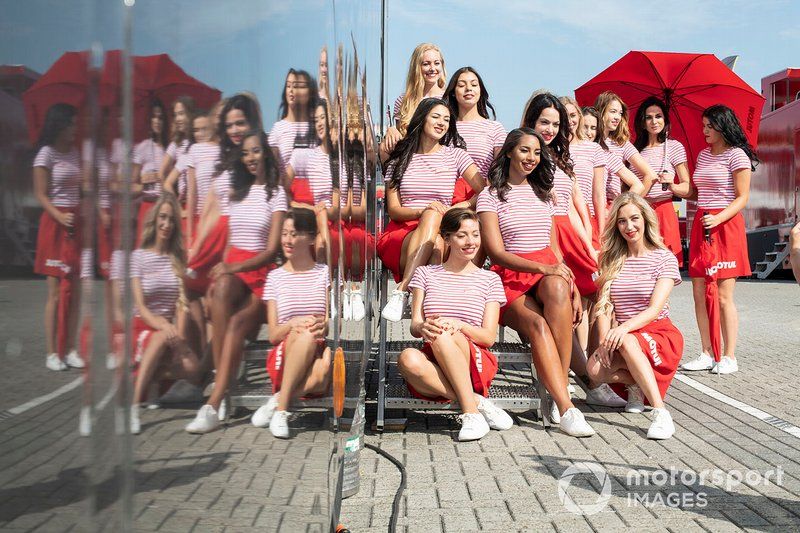 Chicas de la parrilla