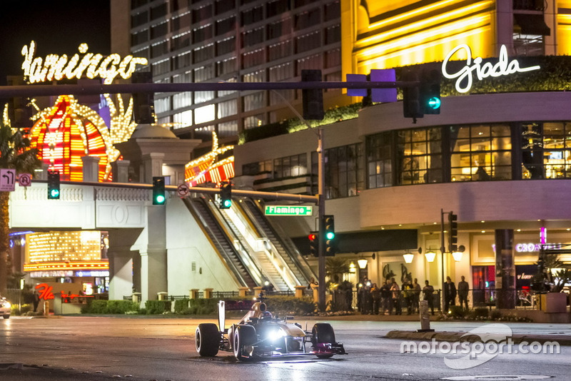 Daniel Ricciardo, Red Bull Racing en Las Vegas