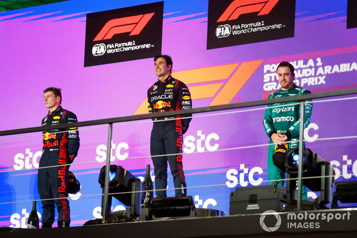 Max Verstappen, Red Bull Racing, 2nd position, Sergio Perez, Red Bull Racing, 1st position, Fernando Alonso, Aston Martin F1 Team, provisionally 3rd position