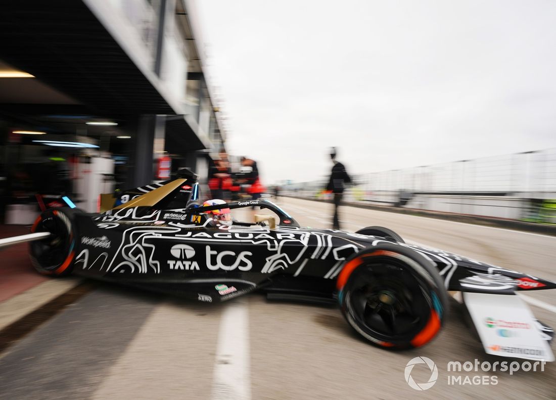 Jamie Chadwick, Jaguar TCS Racing