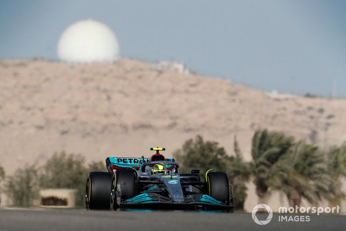 Lewis Hamilton, Mercedes W13