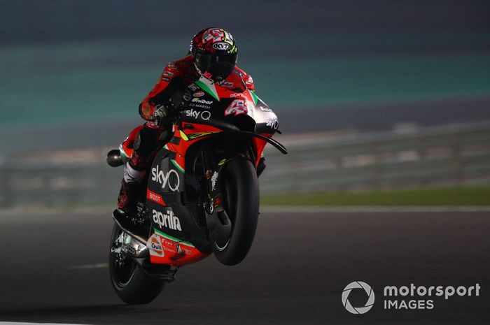 13º Aleix Espargaro, Aprilia Racing Team Gresini - 1:54.432
