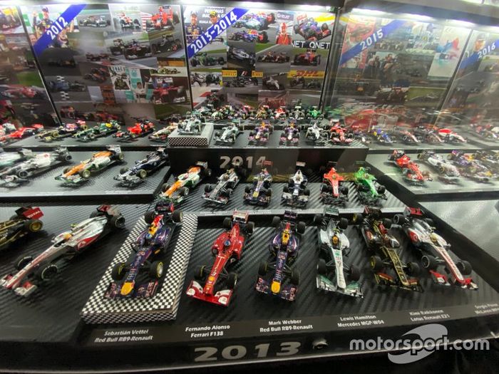 Colección de coches miniatura de F1