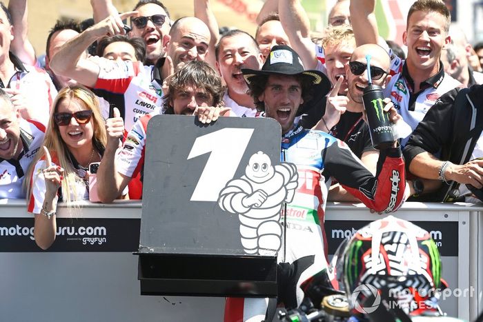 Ganador de la carrera Alex Rins, Team LCR Honda