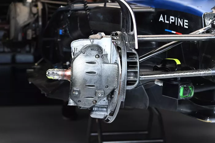 Alpine A523: Vorderrad-Bremse