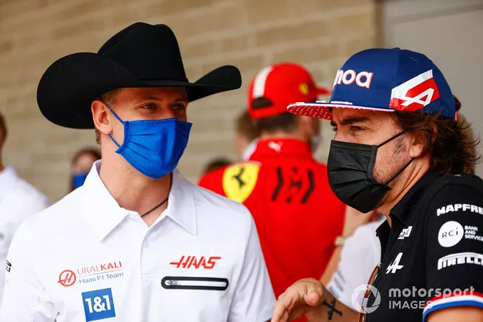 Mick Schumacher, Haas y Fernando Alonso, Alpine
