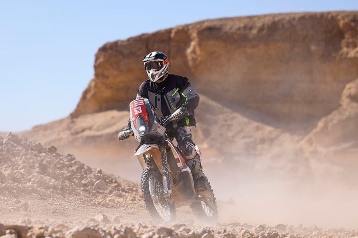 #53 KTM: Patrice Carillon