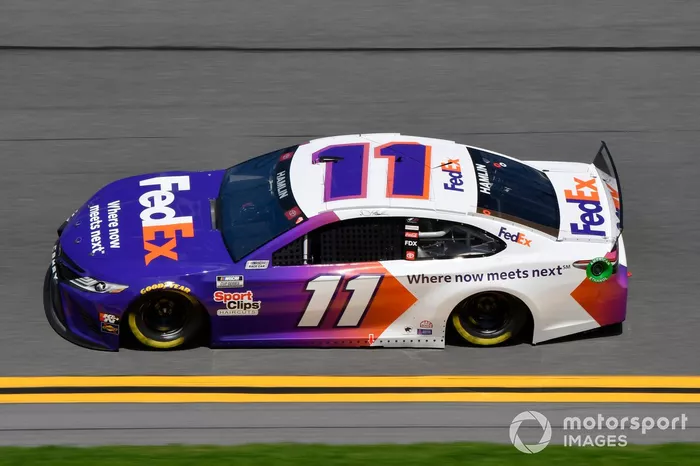 1. Denny Hamlin (Gibbs-Toyota): für die 