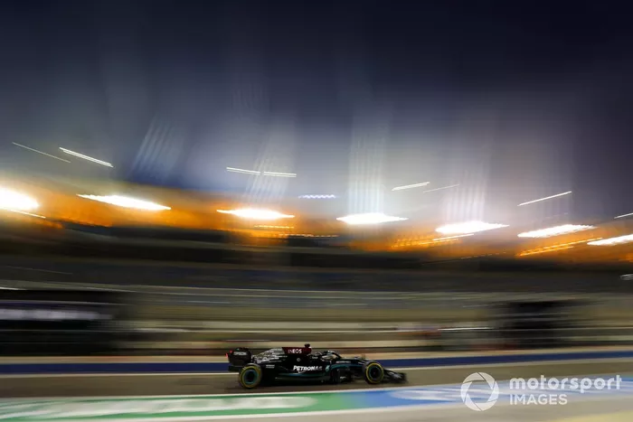 Lewis Hamilton, Mercedes W12