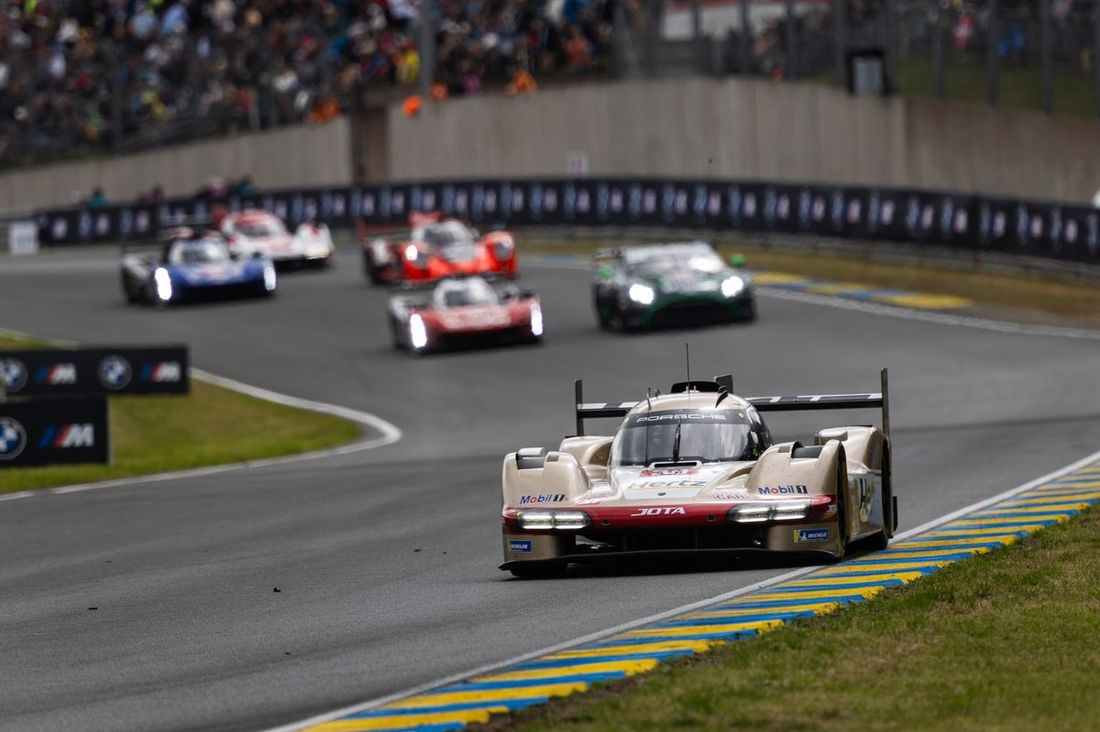  #38 Hertz Team Jota Porsche 963: Oliver Rasmussen, Philip Hanson, Jenson Button