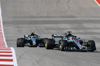 Lewis Hamilton, Mercedes-AMG F1 W09 leads Valtteri Bottas, Mercedes-AMG F1 W09