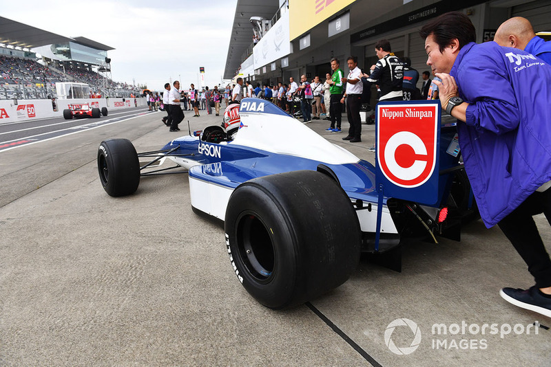 Kazuki Nakajima, Tyrrell 017 at Legends F1 30th Anniversary Lap Demonstration