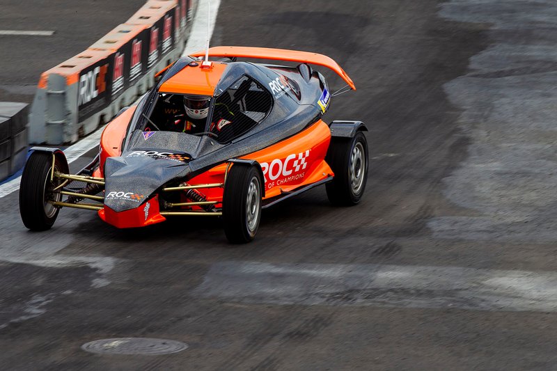 Nils Naujok pilote la ROC Car