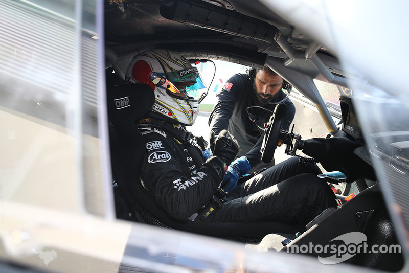 #46 VS Racing: Takashi Kasai