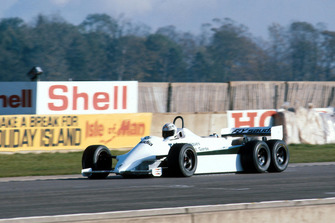 Alan Jones, Williams FW07D à 6 roues